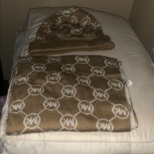 MK scarf and hat for winter 🥶